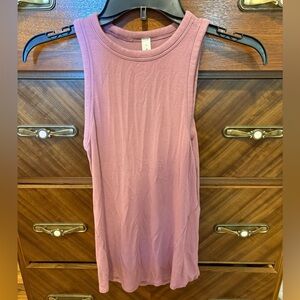 Lululemon muscle tank